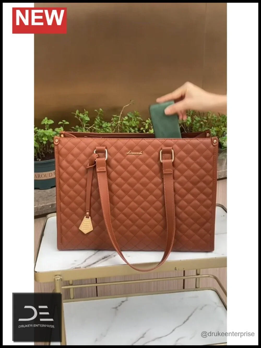 N/A this stylish